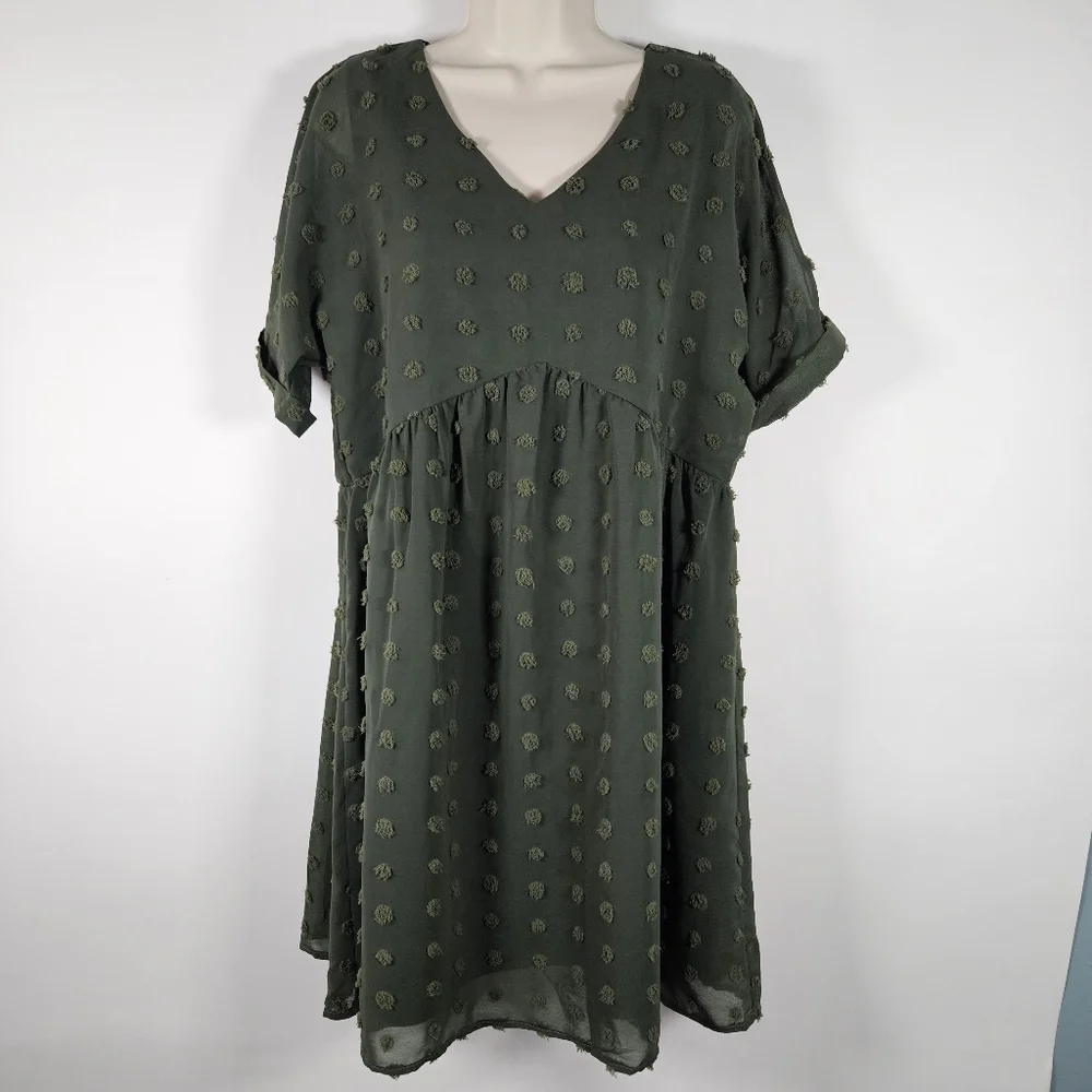Kirundo Women’s Army Green Dress Size M V Neck Swiss Dot Ruffles NWT - Picture 1 of 10